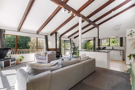 Photo of property in 2/13a Eskdale Road, Birkdale, Auckland, 0626