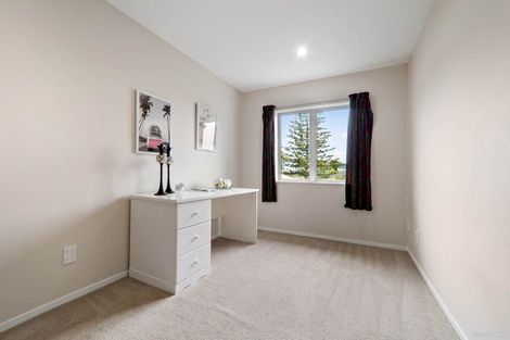 Photo of property in 18a Hart Road, Hauraki, Auckland, 0622