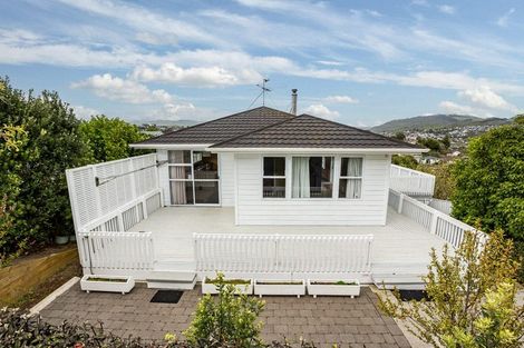 Photo of property in 56 Owhiti Street, Titahi Bay, Porirua, 5022