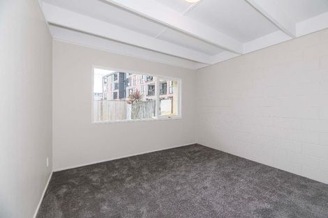Photo of property in 5/5 Keeling Road, Henderson, Auckland, 0612