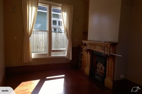Photo of property in 19 Woodville Street, Edgeware, Christchurch, 8013