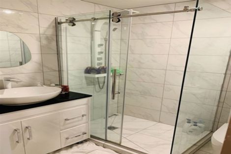 Photo of property in 318 Triangle Road, Massey, Auckland, 0614