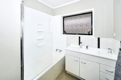 Photo of property in 16 Saunders Place, Te Puke, 3119