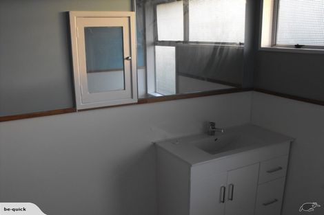 Photo of property in 42 Kimberley Grove, Westbrook, Palmerston North, 4412