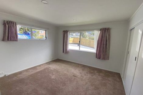 Photo of property in 29 Ayton Drive, Totara Vale, Auckland, 0629