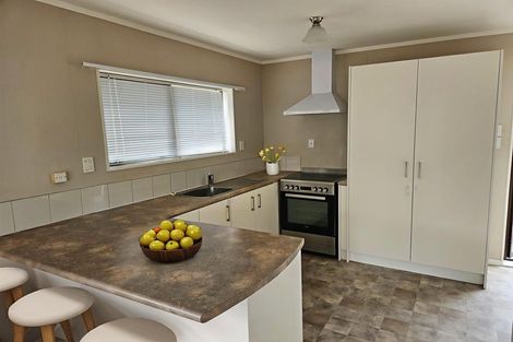 Photo of property in 1/3a Youngs Road, Papakura, 2110