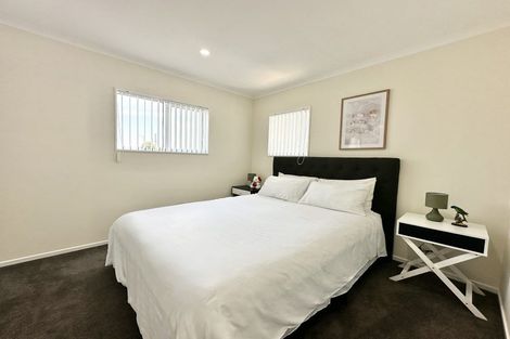 Photo of property in 169a Russell Road, Manurewa, Auckland, 2102