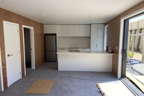 Photo of property in 251 Saint Aubyn Street, New Plymouth, 4310