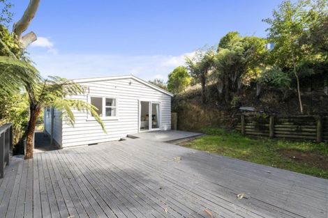 Photo of property in 33 Thomas Street, Stokes Valley, Lower Hutt, 5019