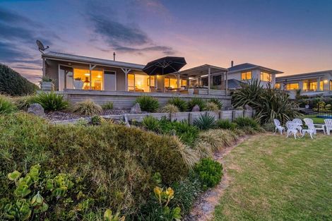 Photo of property in 151 Pukehina Parade, Pukehina, Te Puke, 3189