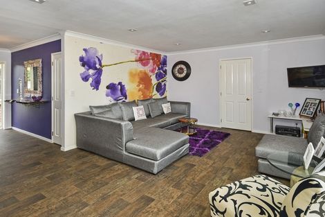 Photo of property in 8 Rays Way, Tuakau, 2121