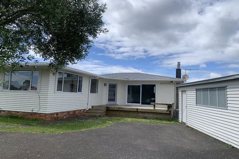 Photo of property in 1/204 Sturges Road, Henderson, Auckland, 0612