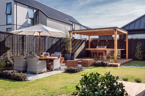 Photo of property in 37 Barn Road, Jacks Point, 9371