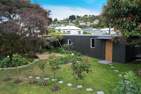 Photo of property in 15 Conway Street, Oamaru North, Oamaru, 9400