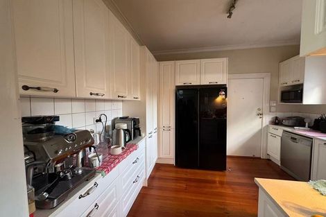 Photo of property in 7 Otahuri Crescent, Greenlane, Auckland, 1051