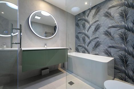 Photo of property in 102 Te Oneroa Way, Long Bay, Auckland, 0630