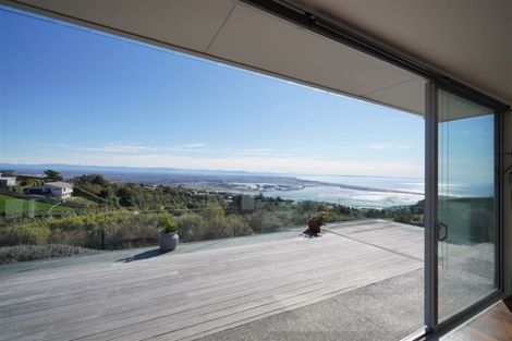 Photo of property in 5 Peregrine Close, Mount Pleasant, Christchurch, 8081