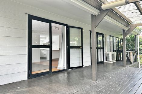 Photo of property in 2/44 Darren Crescent, Half Moon Bay, Auckland, 2012