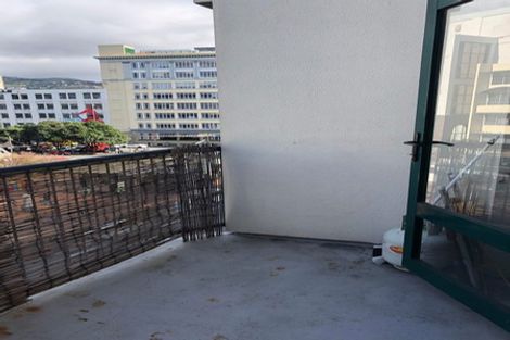 Photo of property in Courtenay Apartments, 402/120 Courtenay Place, Te Aro, Wellington, 6011