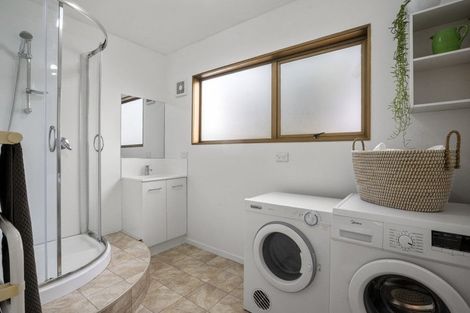 Photo of property in 8a Quest Terrace, Mount Roskill, Auckland, 1041