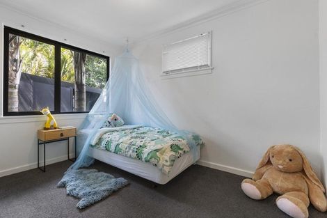 Photo of property in 145 Seaview Road, Westown, New Plymouth, 4310