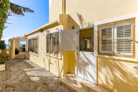 Photo of property in 9a Holiday Road, Milford, Auckland, 0620