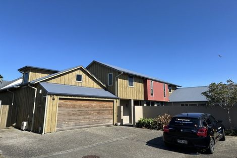 Photo of property in 12 Major Durie Place, Waikanae Beach, Waikanae, 5036