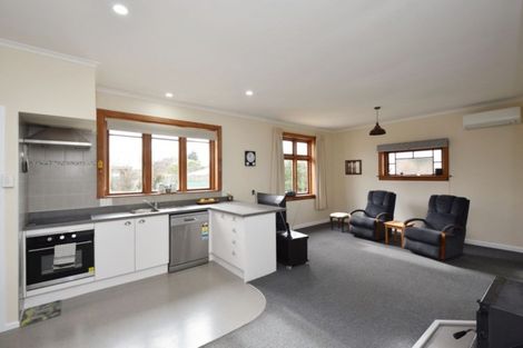 Photo of property in 57 Kilmarnock Street, Wallacetown, 9816