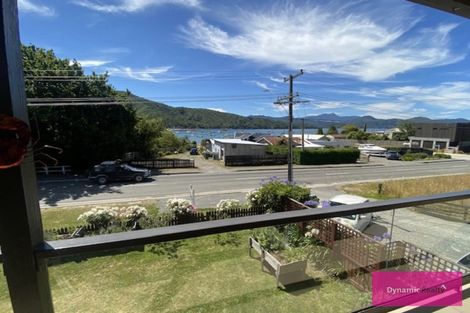Photo of property in 318 Waikawa Road, Waikawa, Picton, 7220