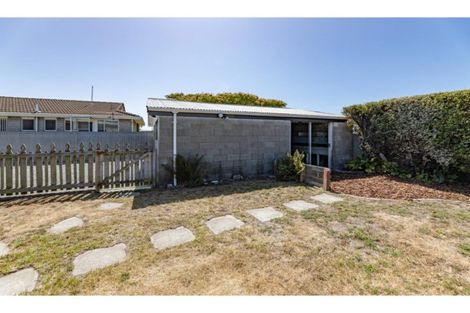 Photo of property in 24 Meon Street, Aranui, Christchurch, 8061