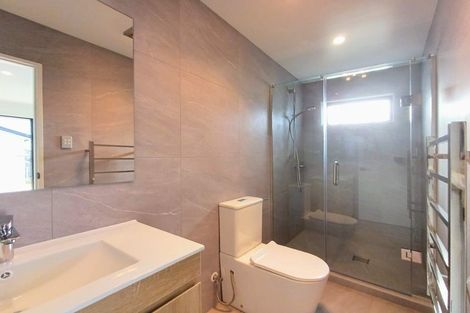 Photo of property in 1/2 Maxwelton Drive, Mairangi Bay, Auckland, 0630