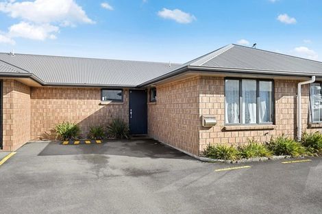 Photo of property in 7/102 Old Farm Road, Hamilton East, Hamilton, 3216