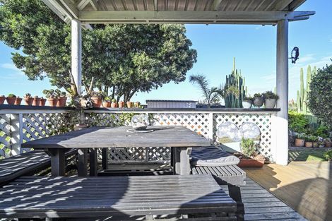 Photo of property in 214 Te Awa Avenue, Awatoto, Napier, 4110