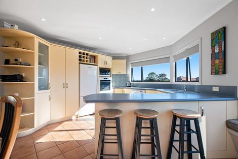 Photo of property in 35 Greenfield Drive, Western Heights, Hamilton, 3200