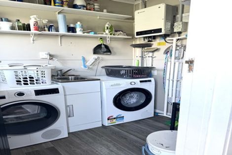 Photo of property in 25 Surrey Street, Solway, Masterton, 5810