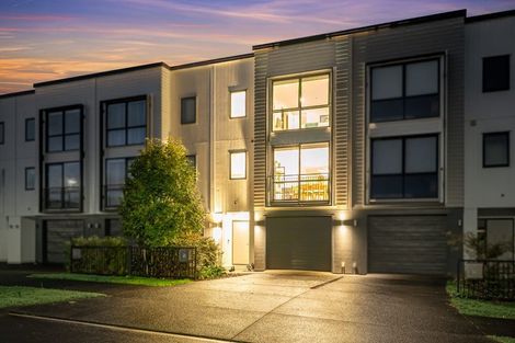 Photo of property in 30 Matairangi Avenue, Totara Heights, Auckland, 2105