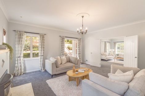 Photo of property in 16 Basil Place, Mount Pleasant, Christchurch, 8081