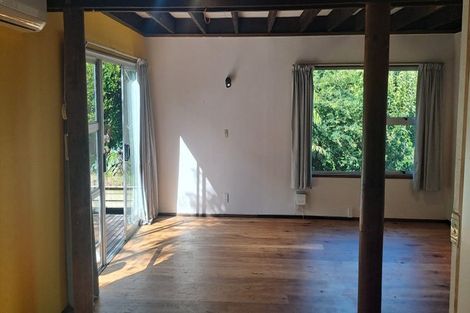 Photo of property in 2/21 Malters Place, Browns Bay, Auckland, 0630