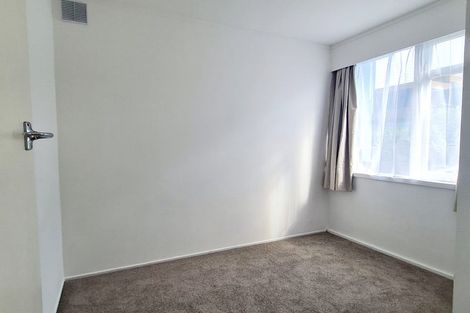 Photo of property in 2/91 Verran Road, Birkenhead, Auckland, 0626