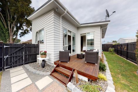 Photo of property in 24a Bunnythorpe Road, Papakura, 2110