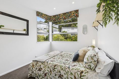 Photo of property in 32 Mantell Street, Seatoun, Wellington, 6022