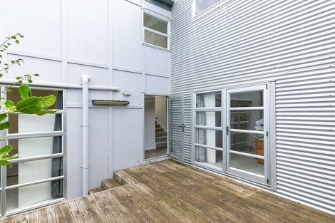Photo of property in 9 Rhine Street, Island Bay, Wellington, 6023