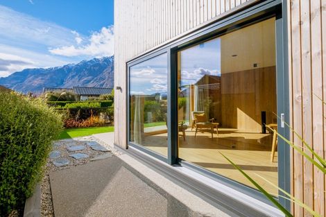 Photo of property in 4 Soudley Court, Jacks Point, Queenstown, 9371