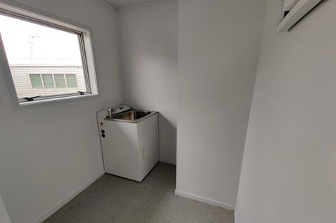 Photo of property in 43 Secretariat Place, Randwick Park, Auckland, 2105