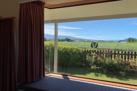 Photo of property in 366 Abel Tasman Drive, Motupipi, Takaka, 7183