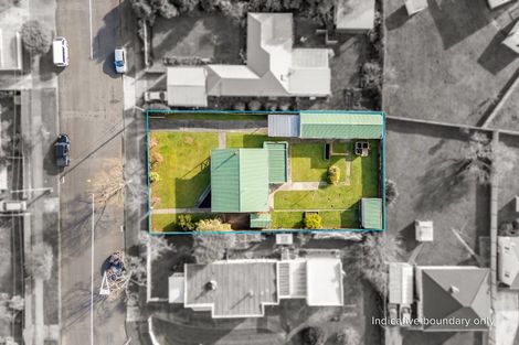 Photo of property in 4 Heretaunga Square, Silverstream, Upper Hutt, 5019