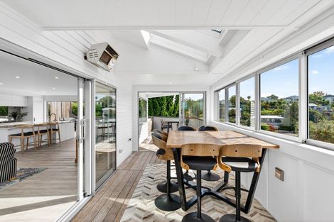 Photo of property in 7 Enfield Road, Hospital Hill, Napier, 4110