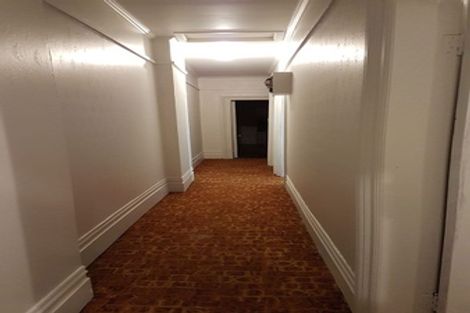 Photo of property in 48-50 Porritt Avenue, Mount Victoria, Wellington, 6011