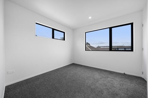Photo of property in 25 Swan Crescent, Pakuranga, Auckland, 2010