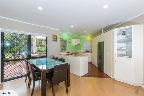 Photo of property in 1/3 Mossop Rise, Glenfield, Auckland, 0629